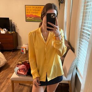 Levi Strauss and Co Women’s Button Down